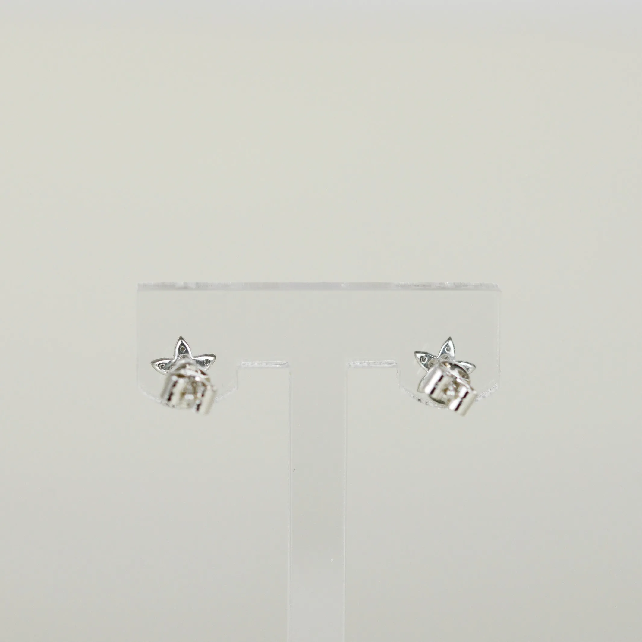 18ct White Gold 0.06ct Round Brilliant Diamond Floral Mini Stud Earrings