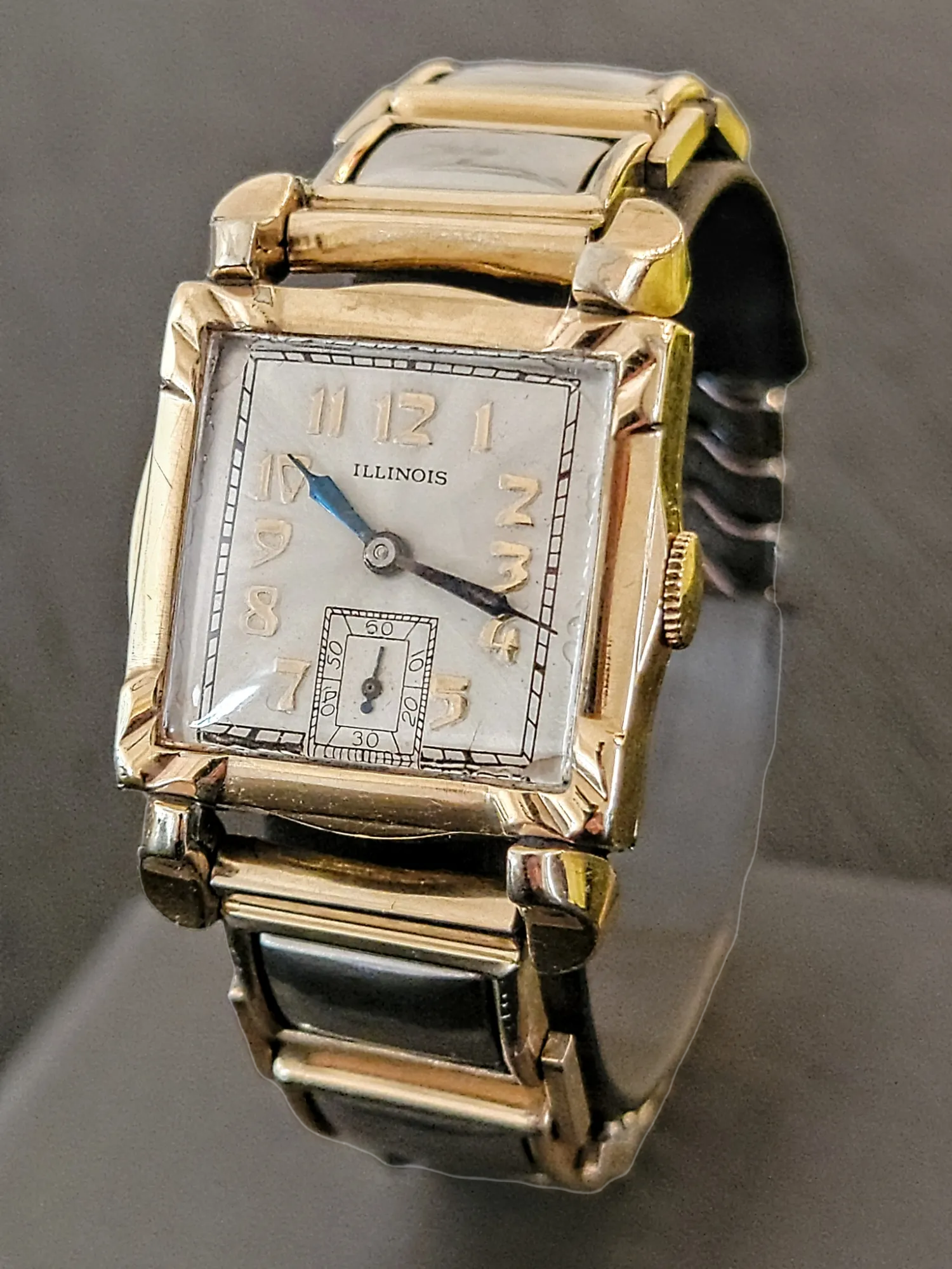1934 ILLINOIS Square Case Watch 17 Jewels Cal. 607A U.S.A.