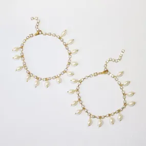 Avery Dainty Pearl Anklets