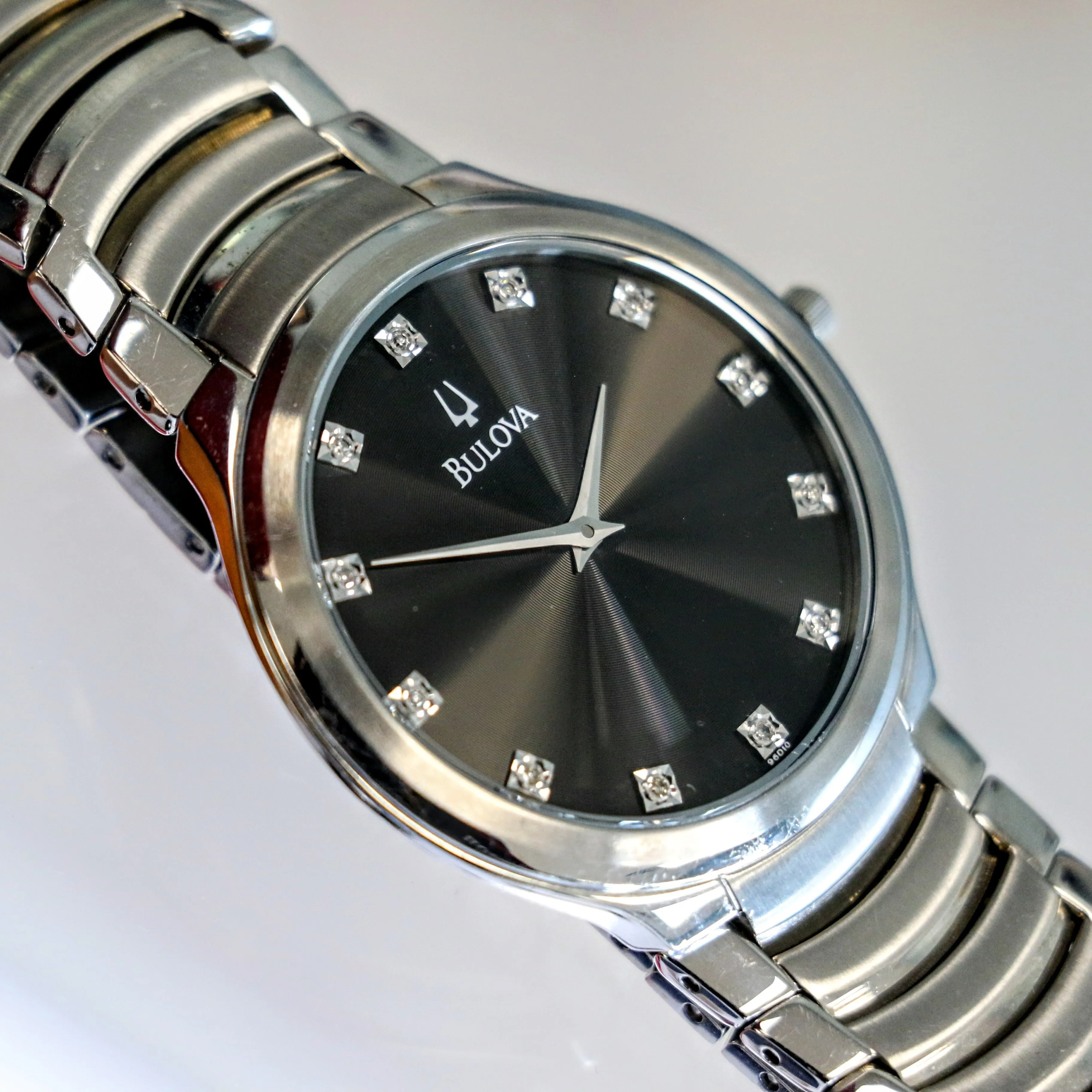 BULOVA Diamond Collection Dress Watch 36mm Ref. C8671067 Quartz Wristwatch