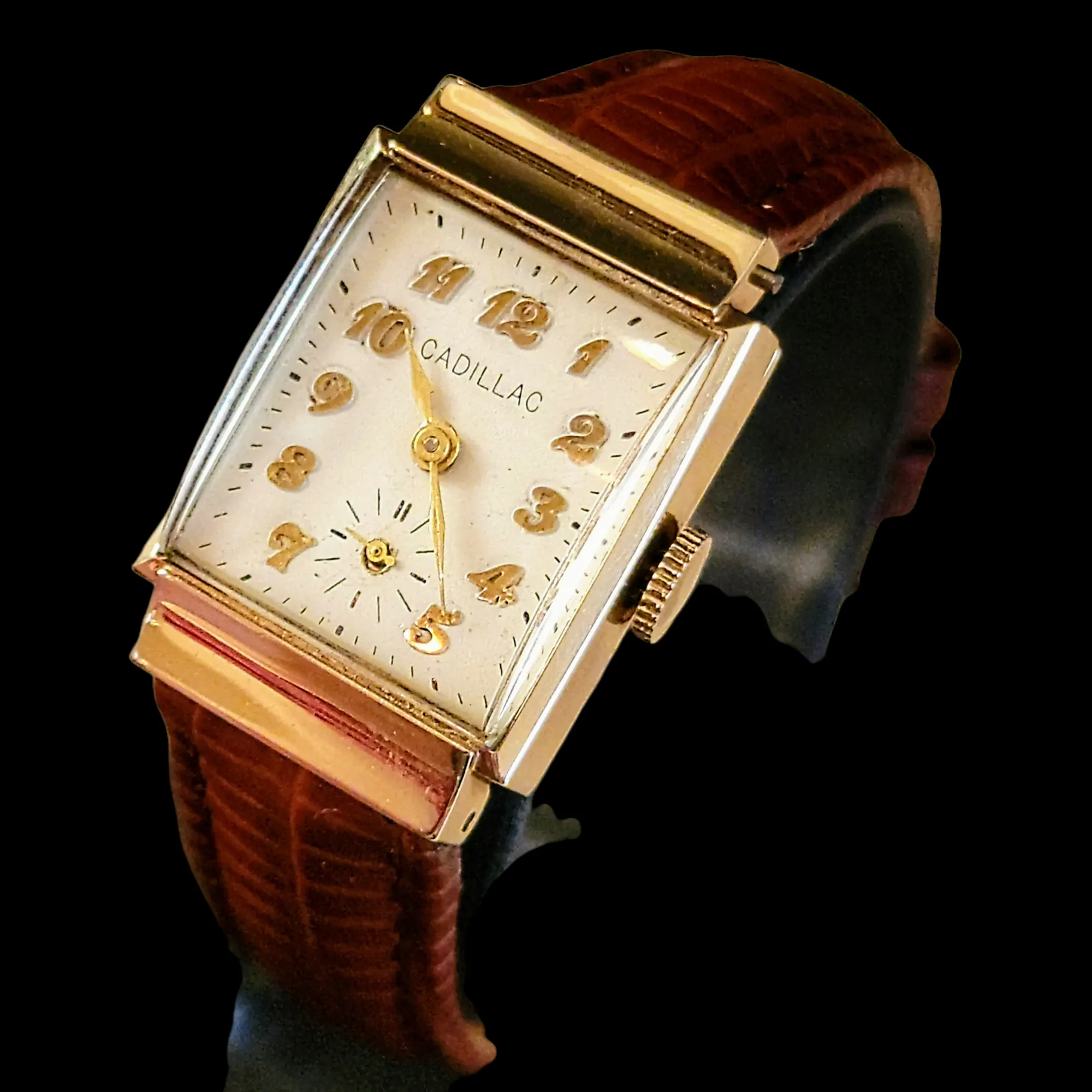 Cadillac 14K Solid Gold Watch 17 Jewels Alb Grossenbacher Movement
