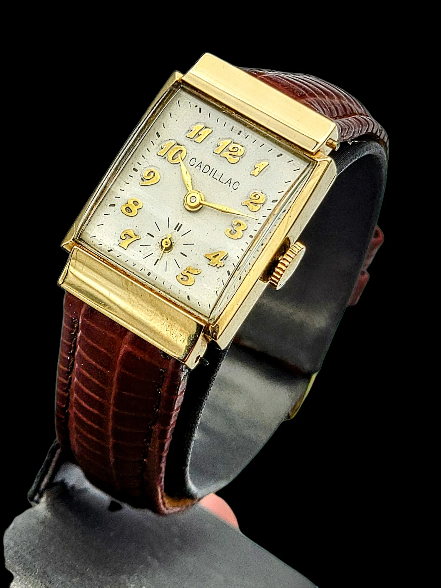 Cadillac 14K Solid Gold Watch 17 Jewels Alb Grossenbacher Movement