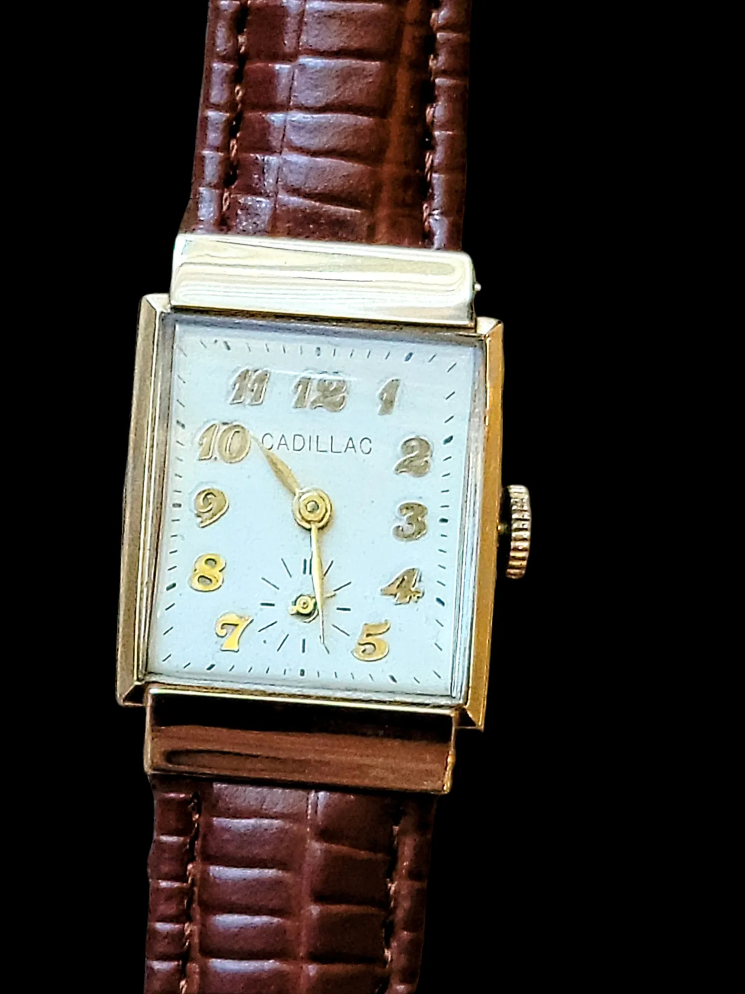 Cadillac 14K Solid Gold Watch 17 Jewels Alb Grossenbacher Movement