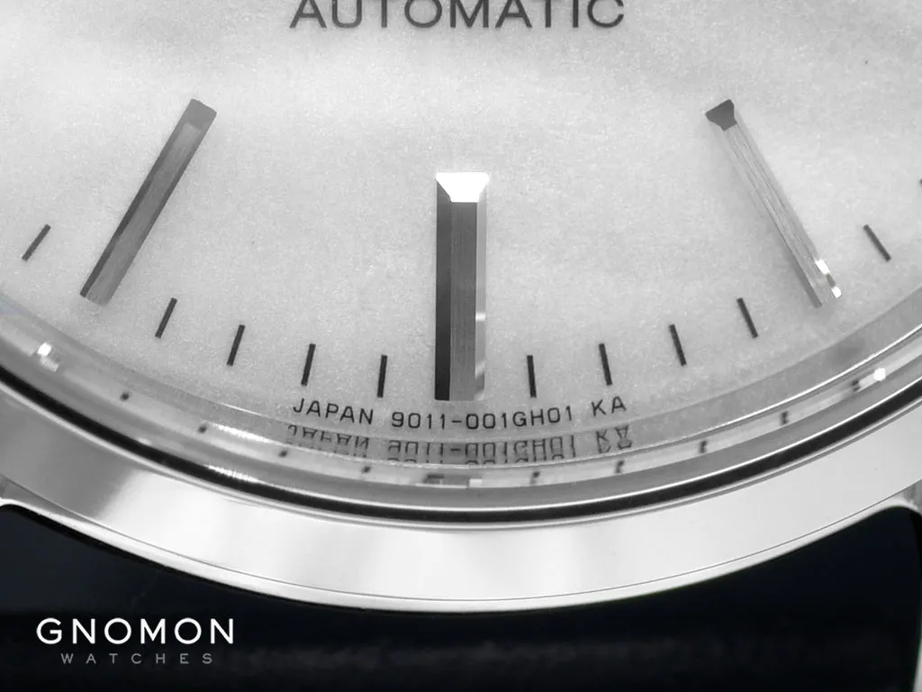 Collection Silver Leaf Lacquer Dial White Ref. NB1060-04A