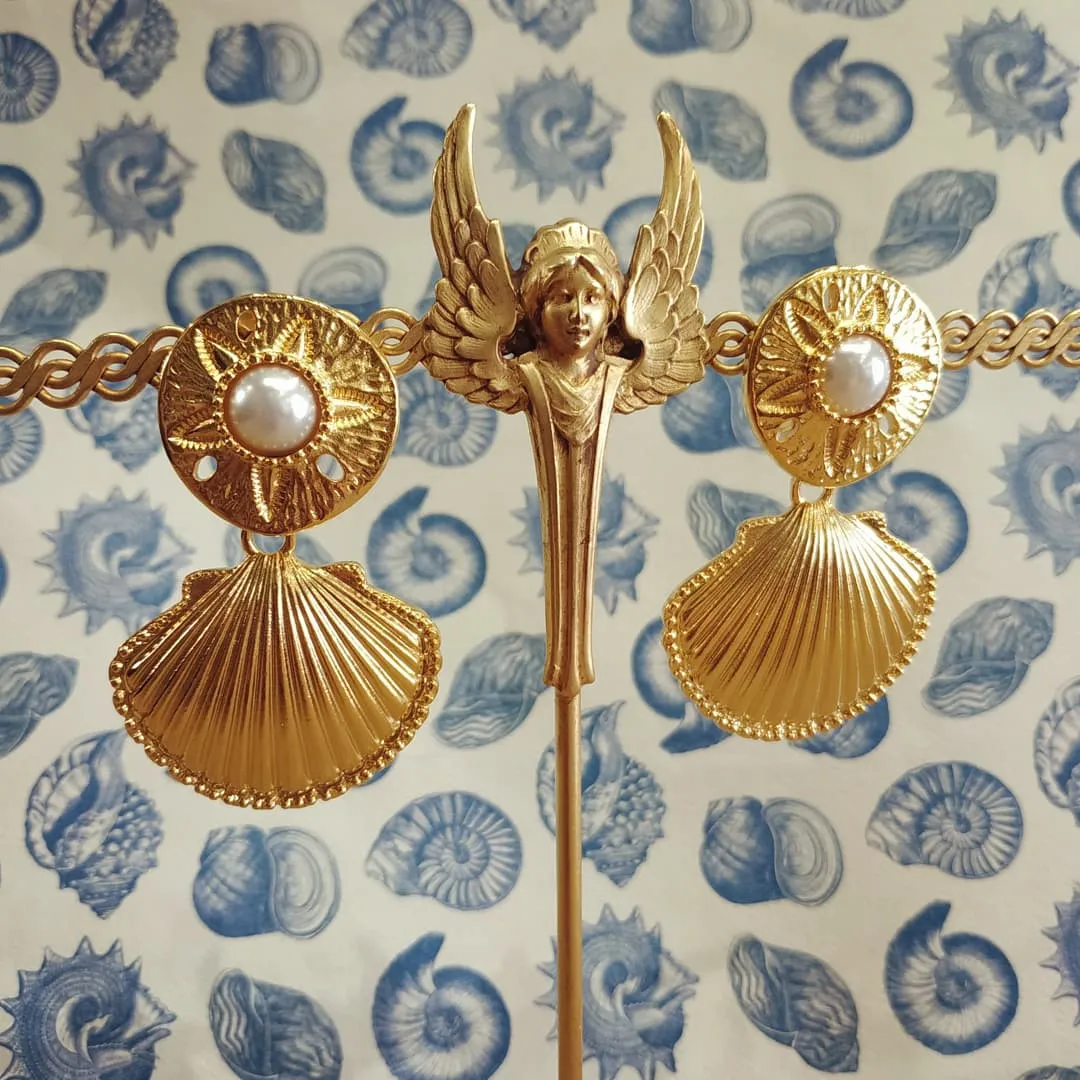 Kenneth Jay Lane Golden Shell Star of the Sea Clip on Earrings