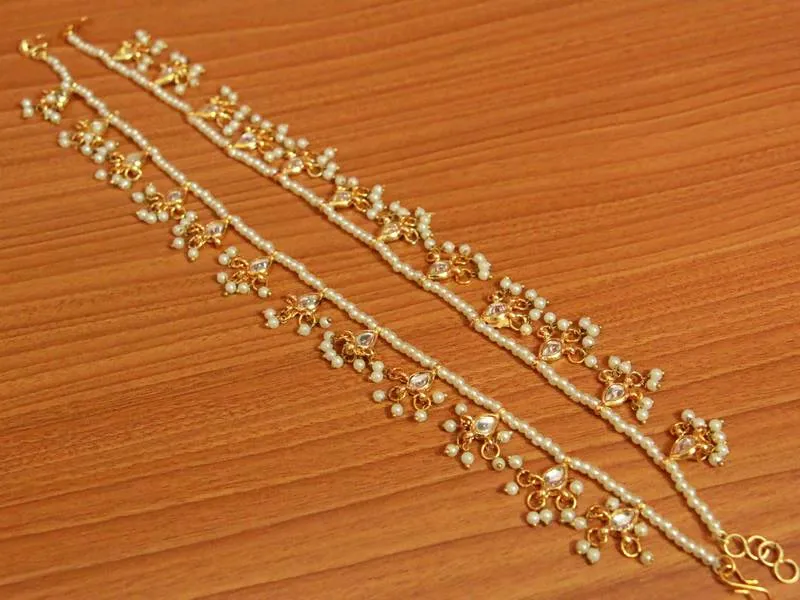 KUNDAN & PEARL GOLD PLATED ANKLETS