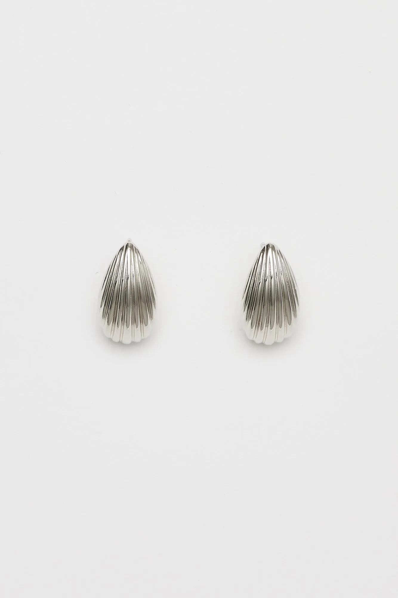 OCEAN'S EDGE EARRINGS - SILVER