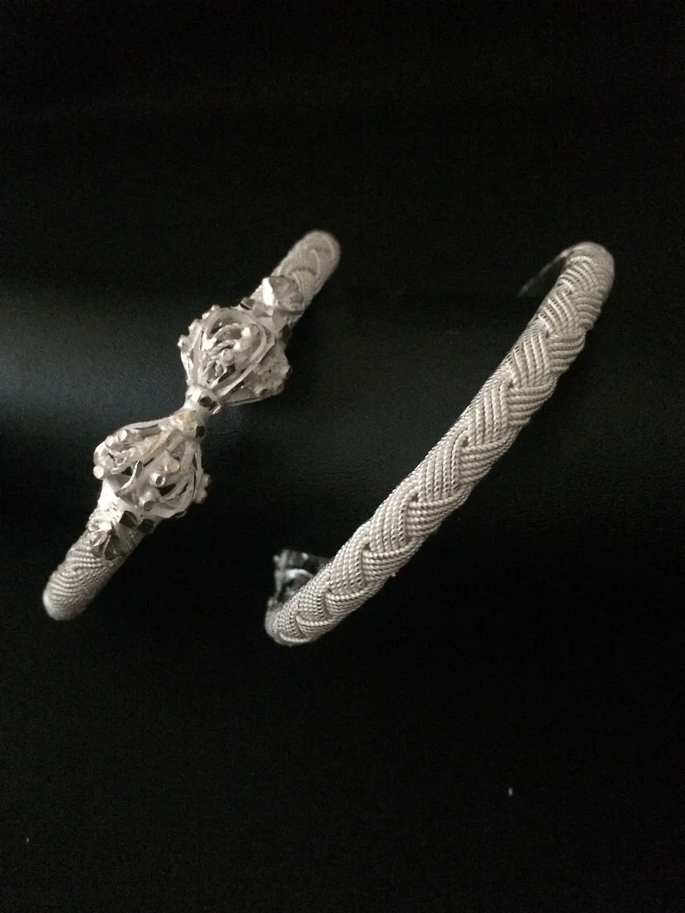 Plaited Kangans