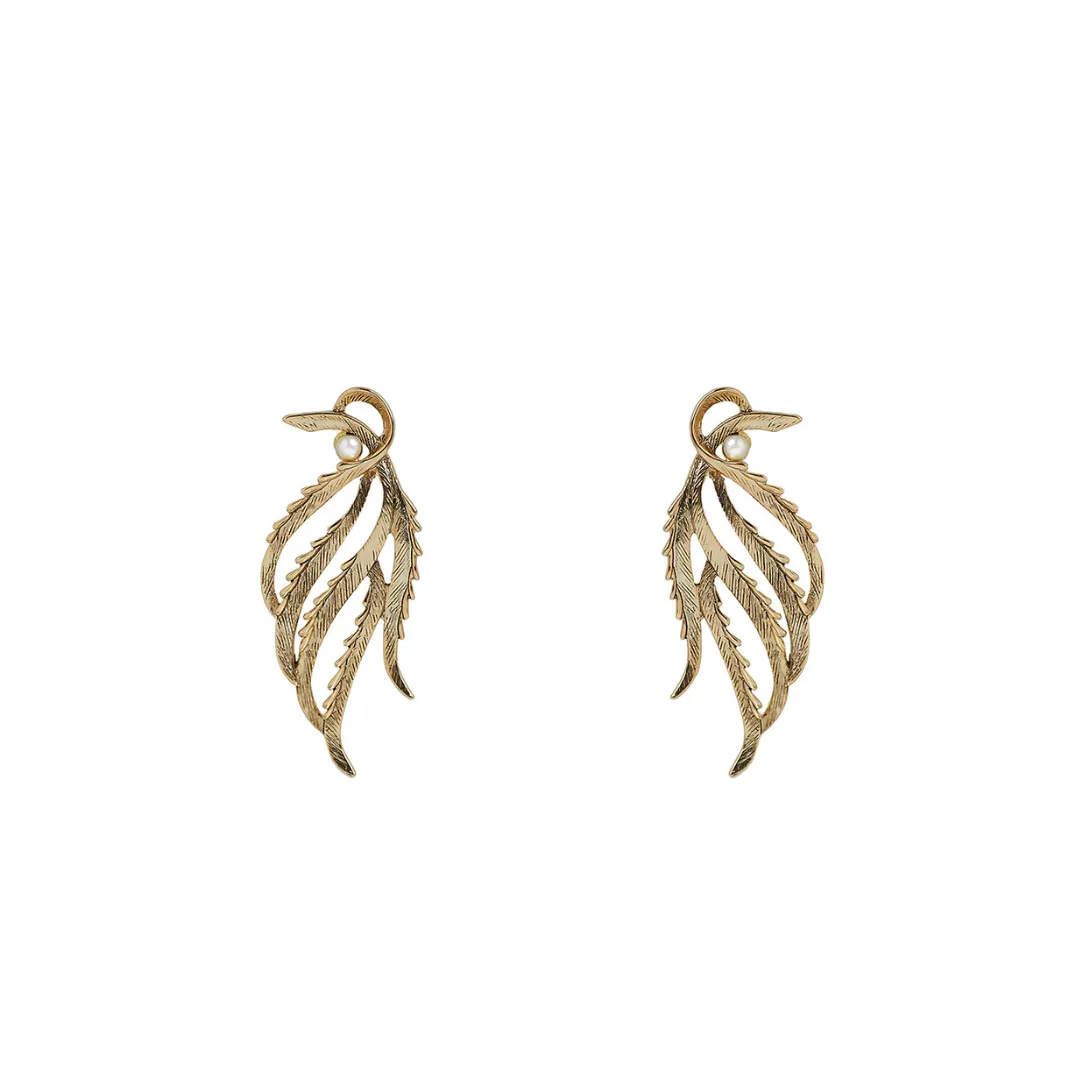 The Tiny Dancer Earring Gold
