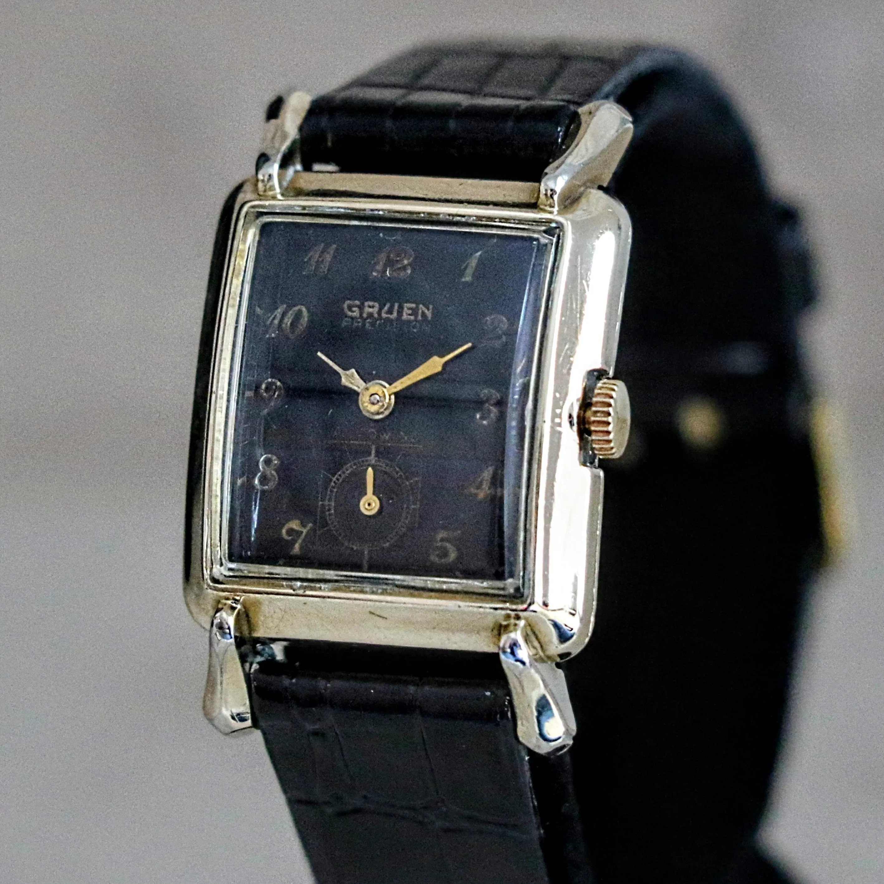 Vintage 1951 GRUEN Precision Autowind Wristwatch Swiss Automatic Watch